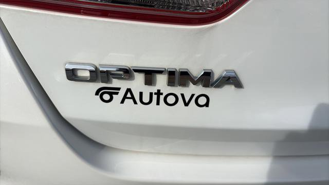 Used 2017 Kia Optima Premium image 11