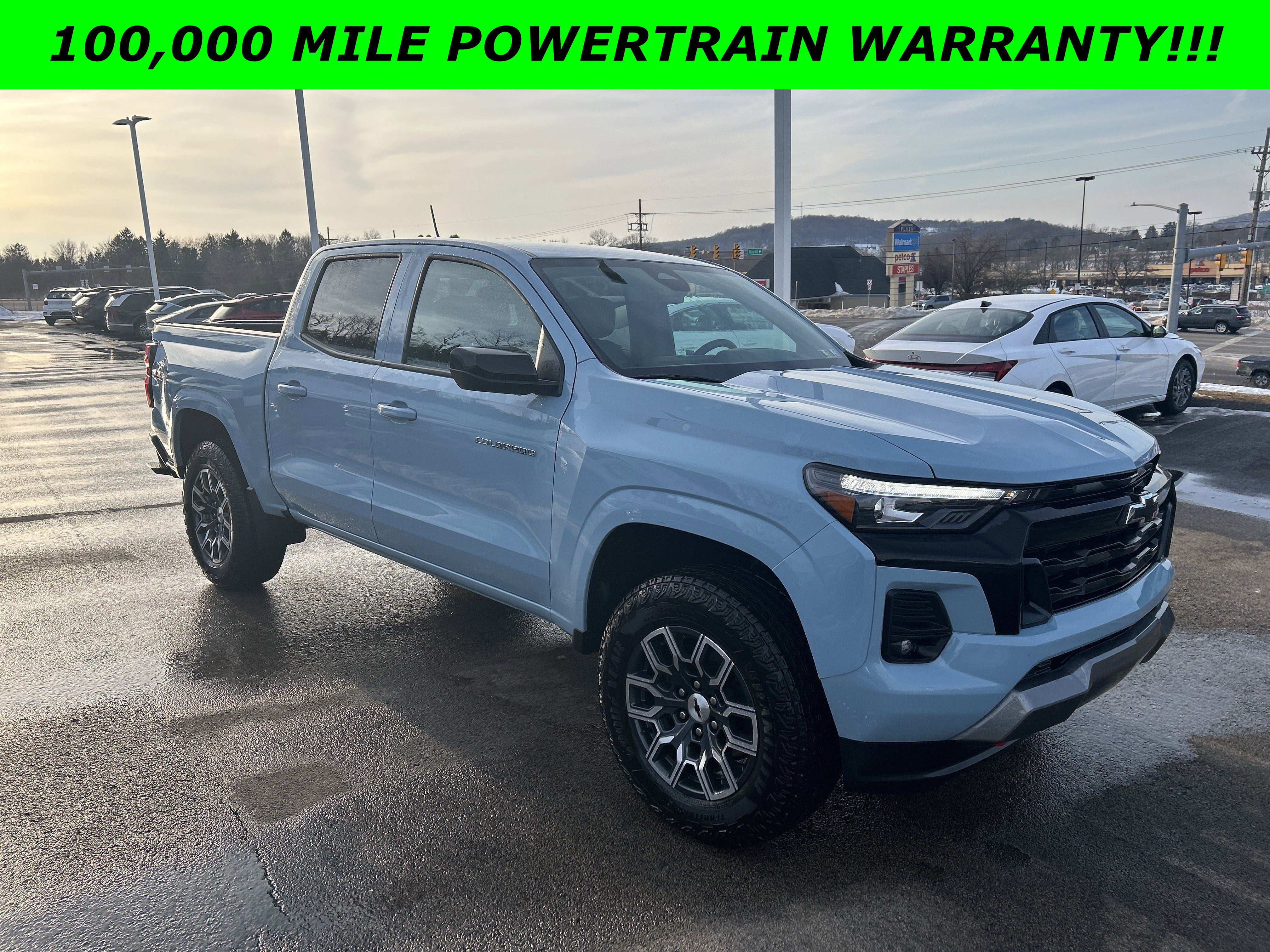 Used 2025 Chevrolet Colorado Z71 w/ Z71 Convenience Package 2