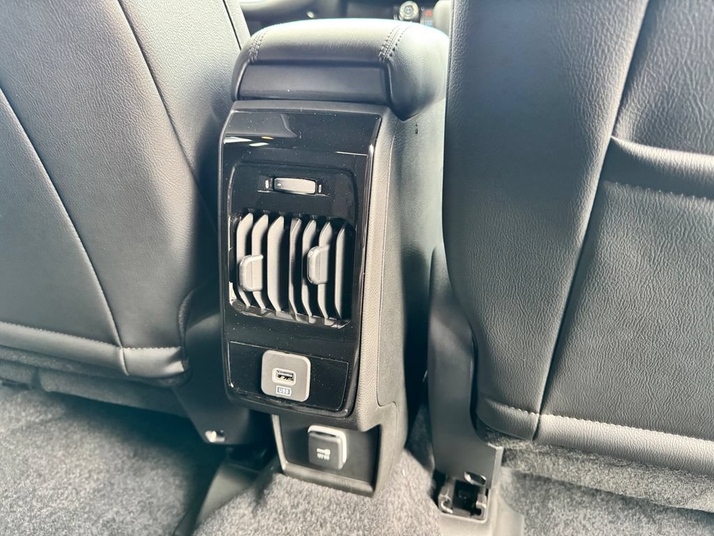 New 2026 Jeep Compass Latitude AWD/4WD image 13