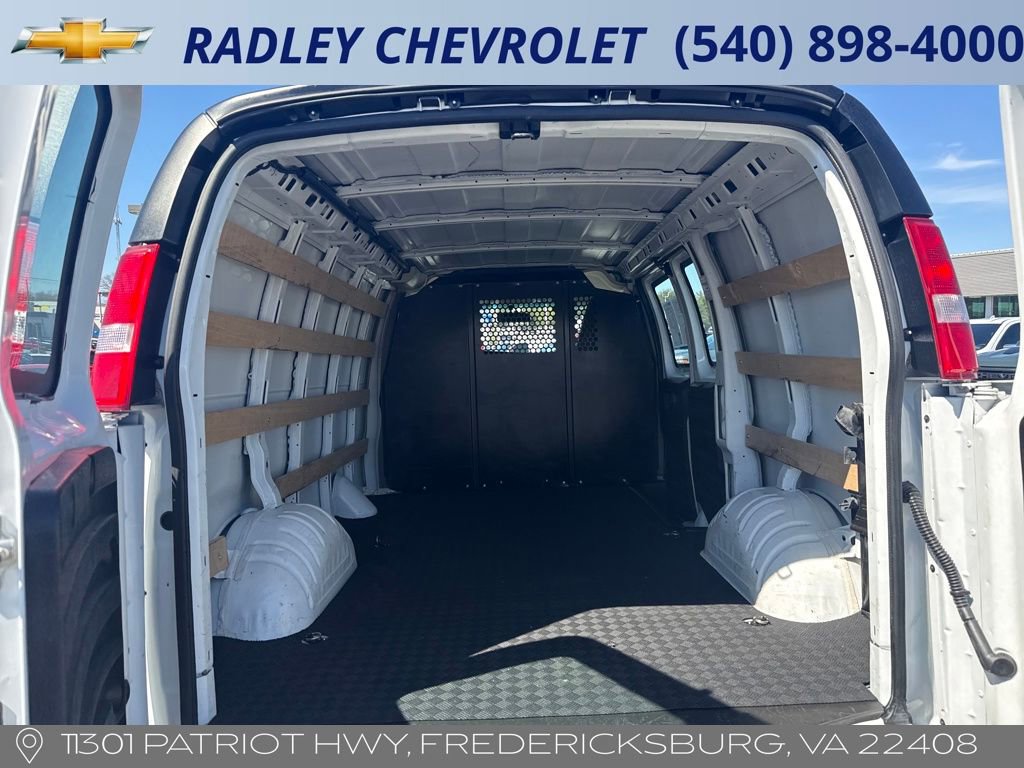 Used 2023 GMC Savana 2500 w/ Driver Convenience Package image 18