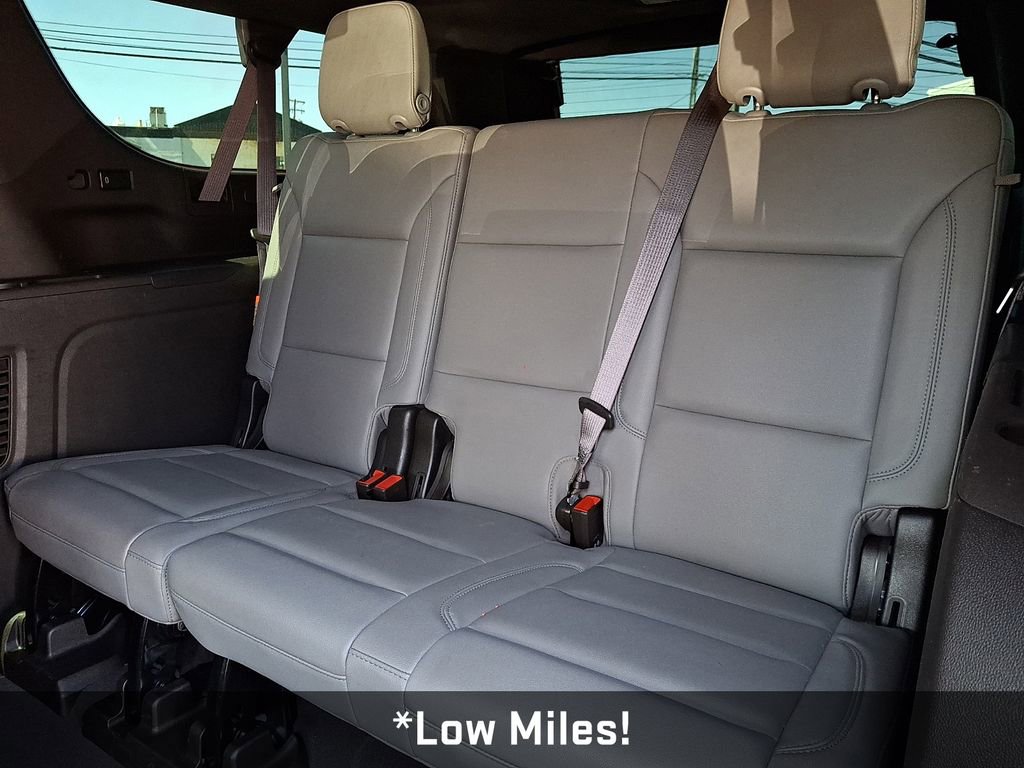 Used 2021 Chevrolet Suburban Z71 w/ Z71 Off-Road Package AWD/4WD image 11