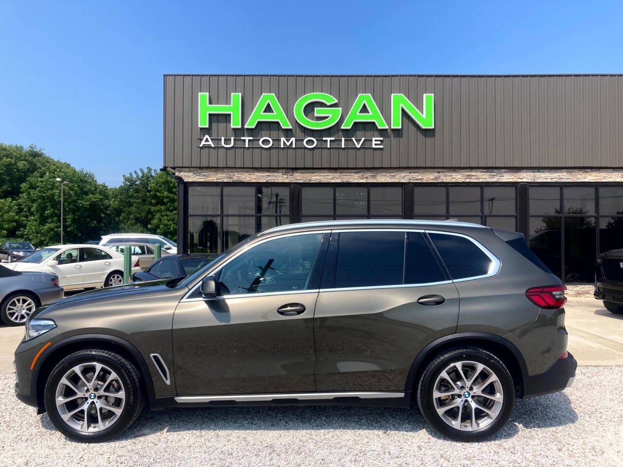 Used 2020 BMW X5 xDrive40i w/ Premium Package image 1