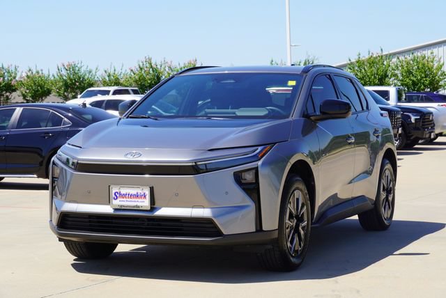 Used 2026 Toyota bZ FWD image 3