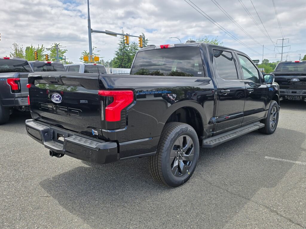New 2025 Ford F150 Lightning Flash AWD/4WD image 6