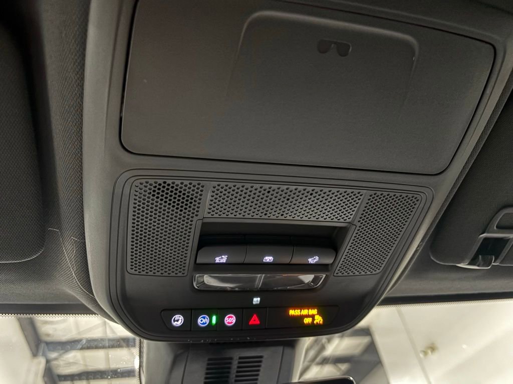 New 2026 GMC Terrain AT4 w/ Convenience Package III AWD/4WD image 25