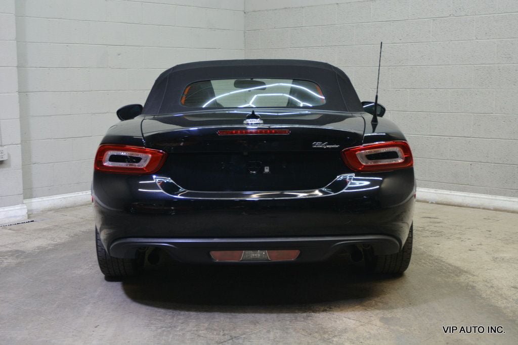 Used 2018 FIAT 124 Spider Classica w/ Technology & Siriusxm Group RWD image 13