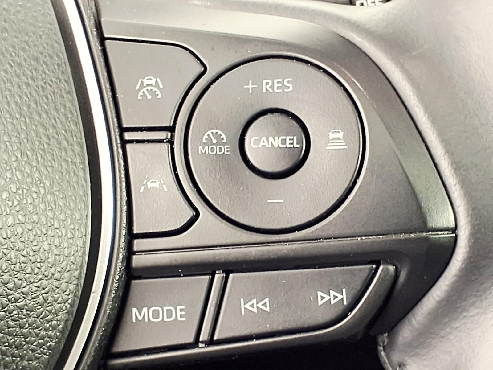 Used 2023 Toyota Corolla Cross XLE w/ Convenience Package image 19