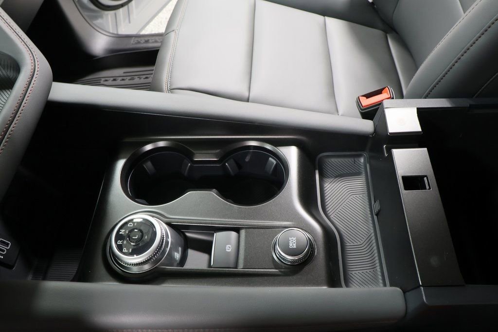 New 2026 Ford Explorer Active w/ Active Comfort Package image 17