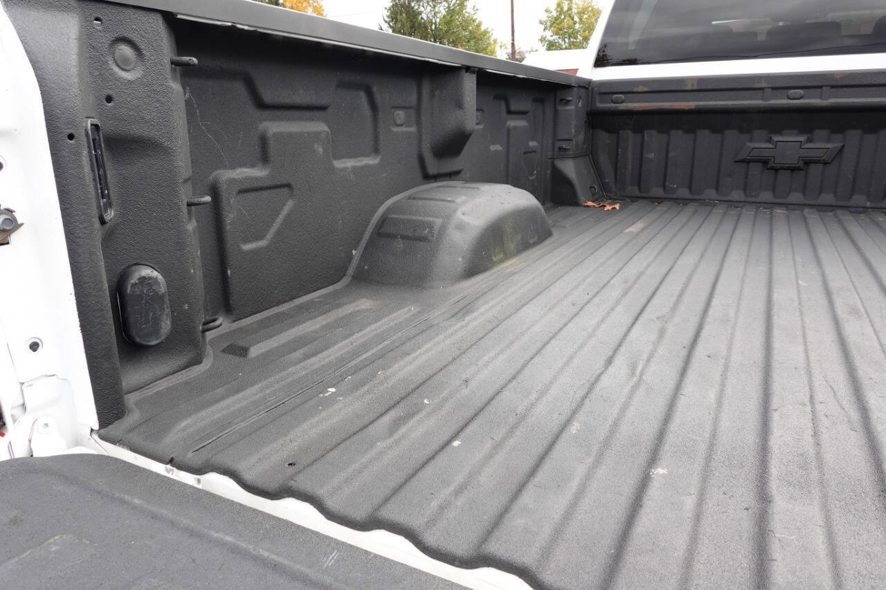 Used 2023 Chevrolet Silverado 2500 LT w/ Snow Plow Prep/Camper Package image 26