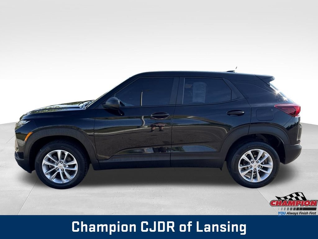Used 2024 Chevrolet TrailBlazer LS w/ LS Convenience Package AWD/4WD image 4