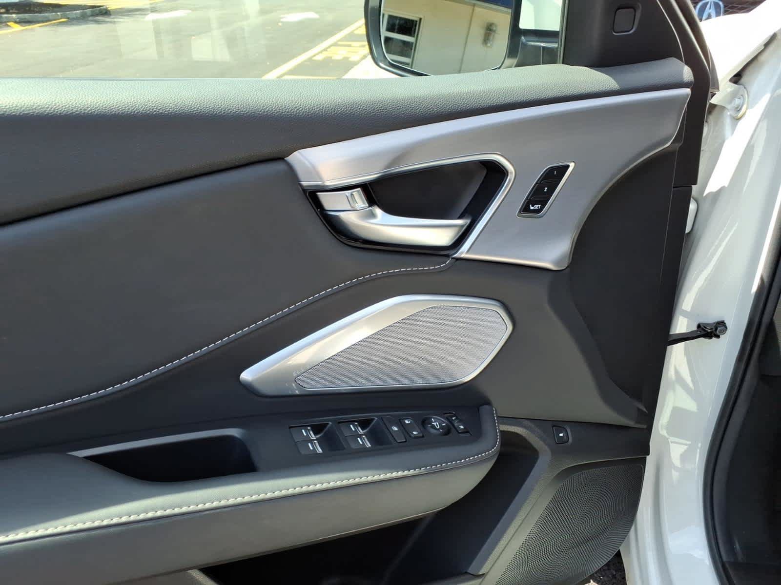 Certified 2025 Acura RDX w/ Technology Package AWD/4WD image 24