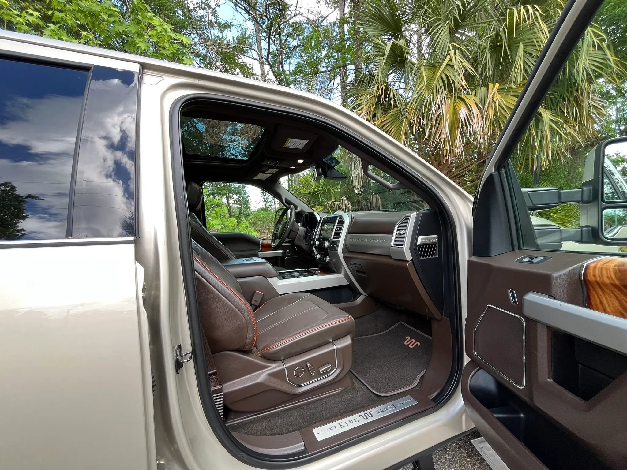 Used 2017 Ford F250 King Ranch w/ King Ranch Ultimate Package AWD/4WD image 20