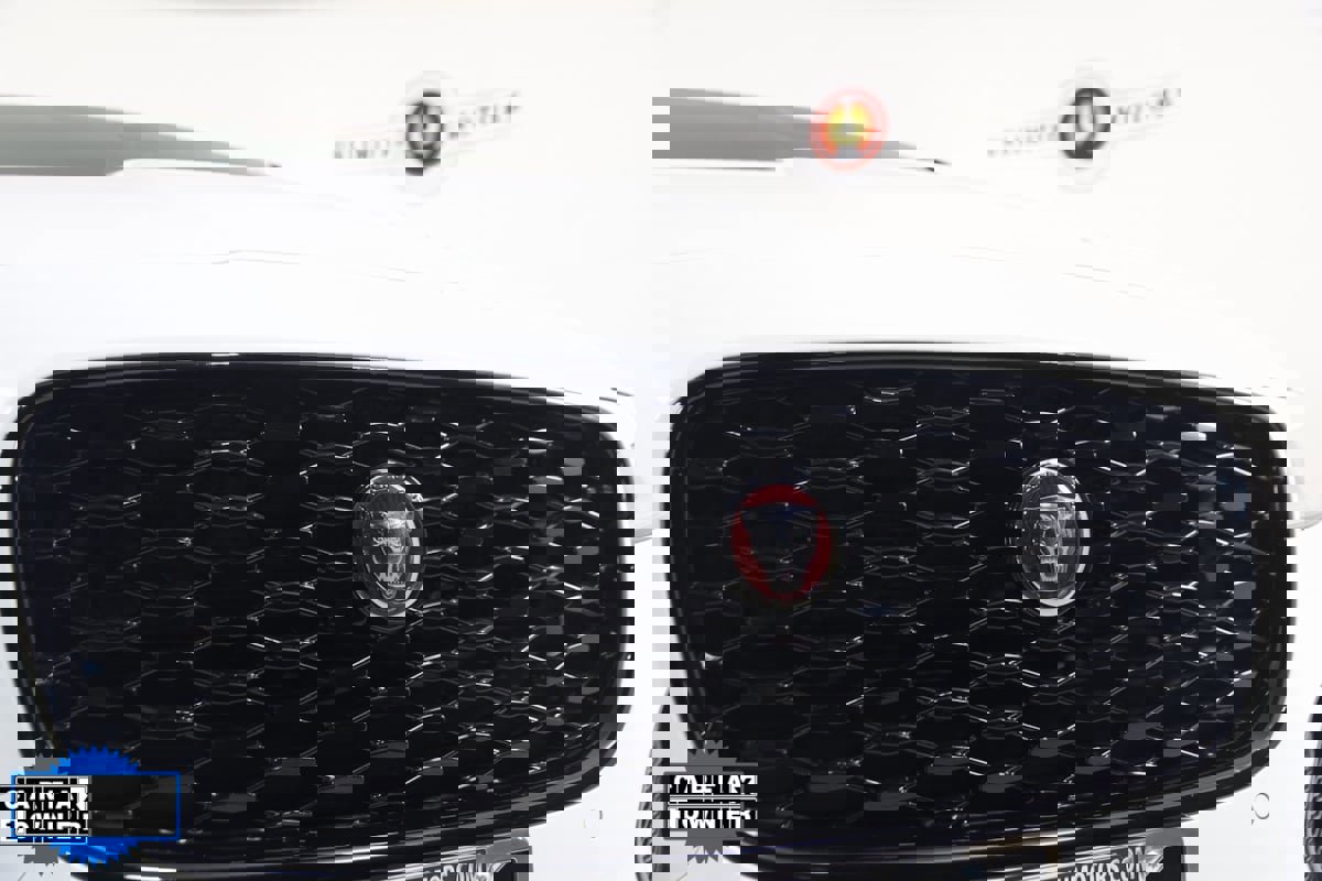 Used 2023 Jaguar XF R-Dynamic SE image 23