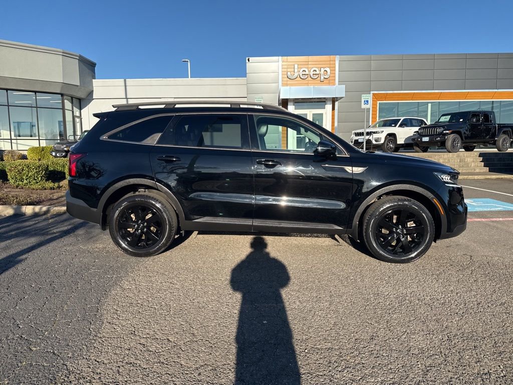 Used 2022 Kia Sorento S AWD/4WD image 8