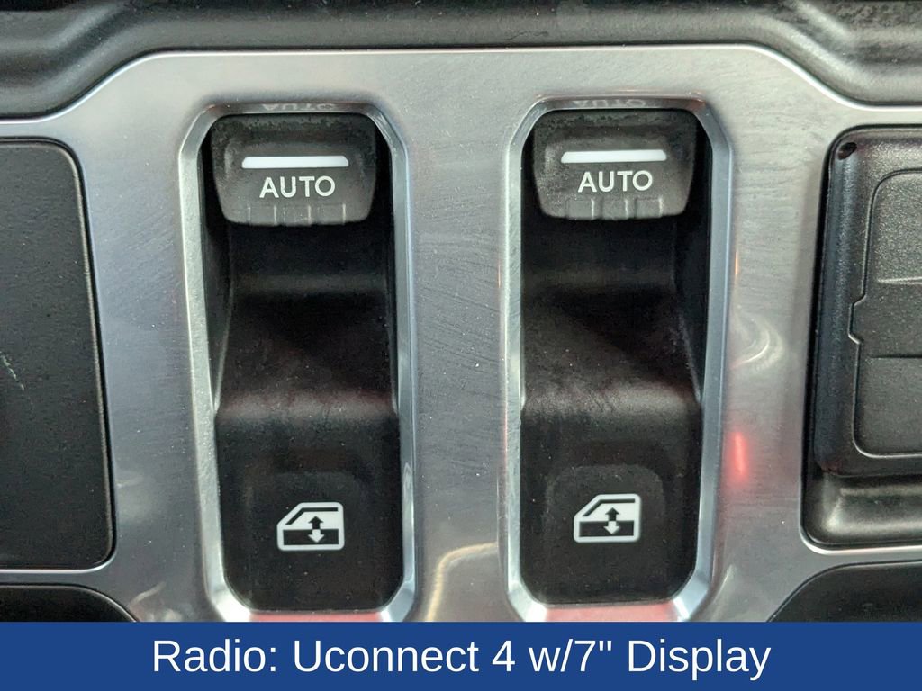 Used 2018 Jeep Wrangler Sport image 22