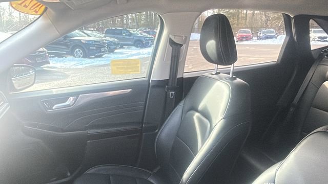 Used 2021 Ford Escape Titanium image 32