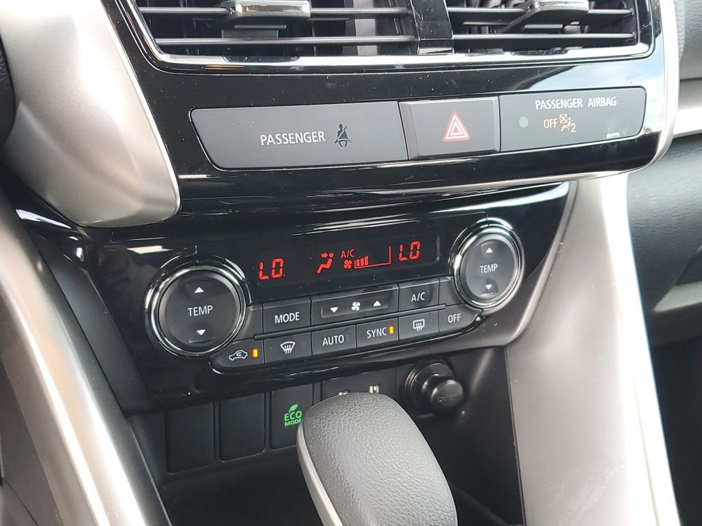 Used 2025 Mitsubishi Eclipse Cross AWD image 29