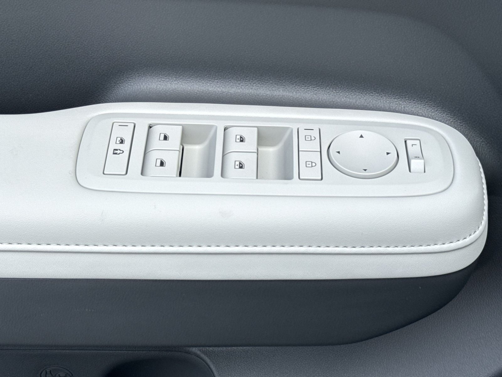 New 2027 Hyundai Santa Fe SEL AWD/4WD image 15