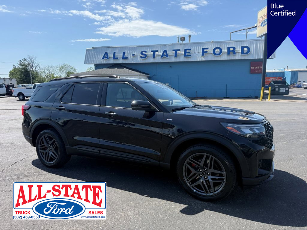 Certified 2025 Ford Explorer ST-Line w/ ST-Line Street Pack AWD/4WD image 2