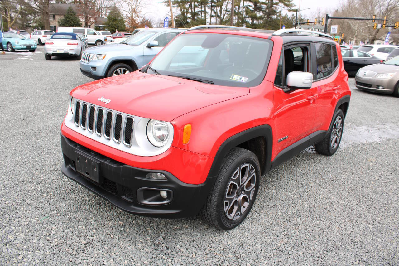 Used 2017 Jeep Renegade Limited image 2