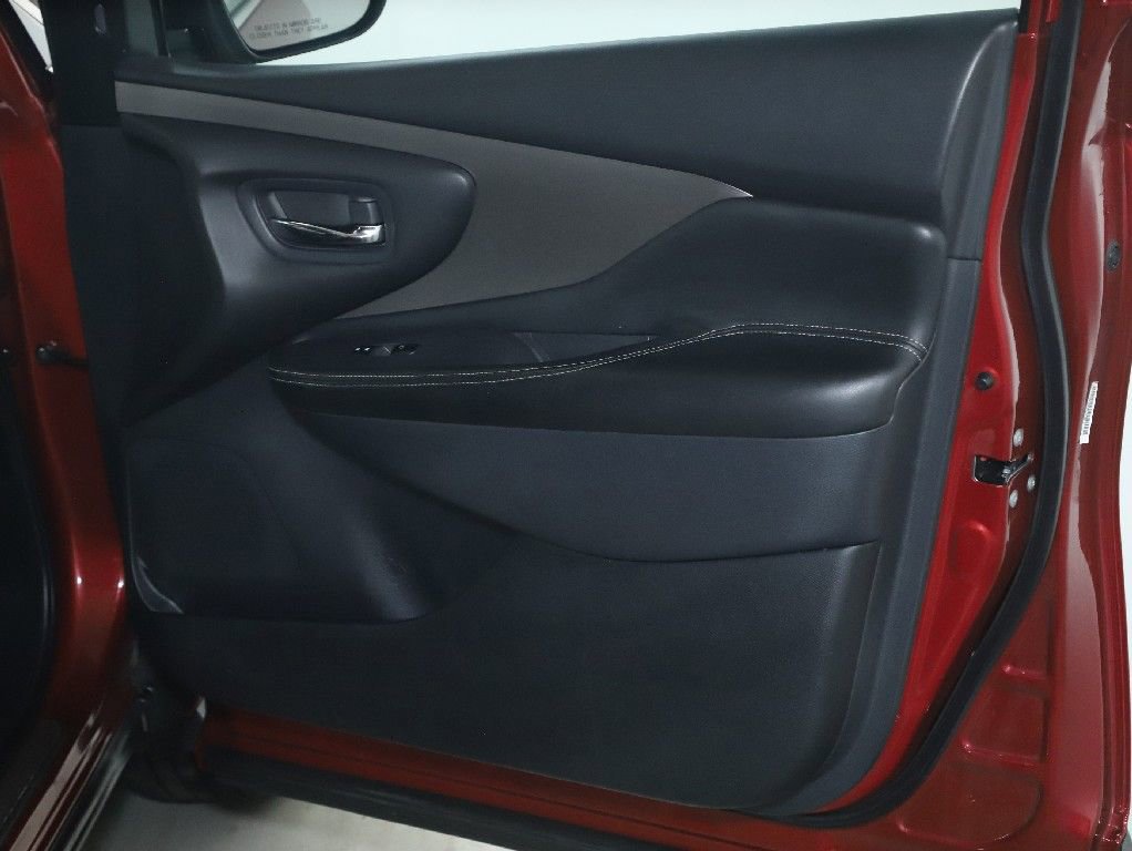 Used 2019 Nissan Murano SV image 32