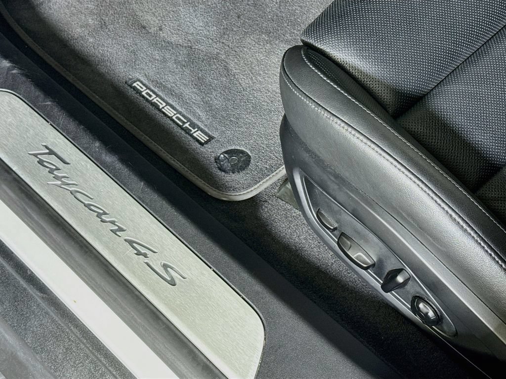 Certified 2021 Porsche Taycan 4S AWD/4WD image 25