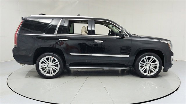 Used 2020 Cadillac Escalade Luxury image 6