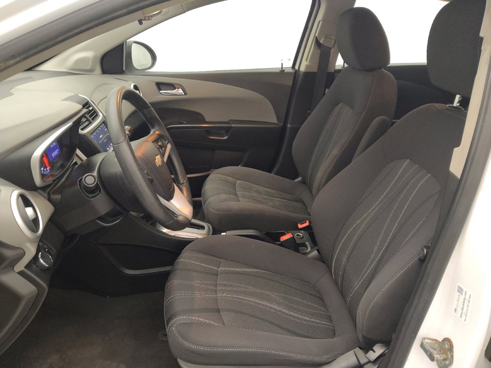 Used 2020 Chevrolet Sonic LT image 17