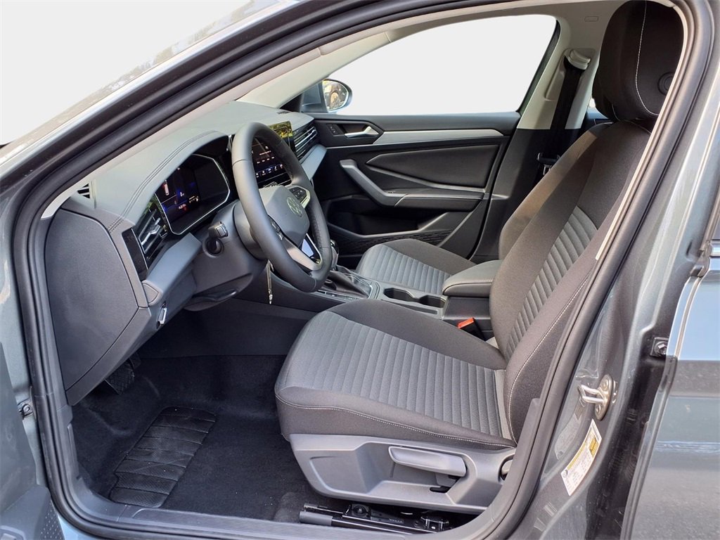 New 2026 Volkswagen Jetta SE image 11