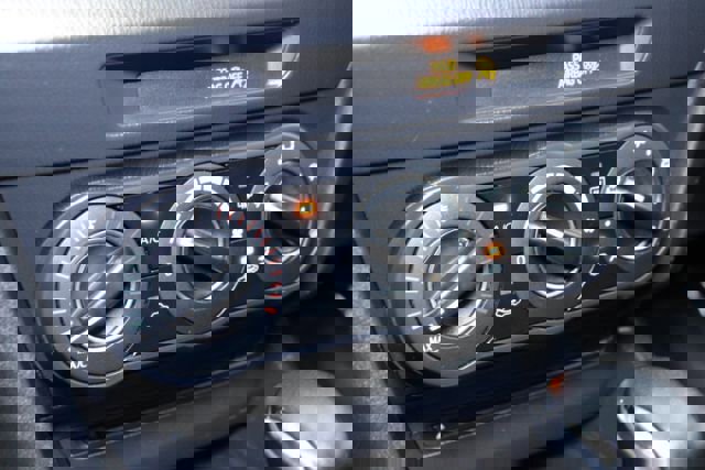 Used 2014 MAZDA MAZDA3 i Touring image 14