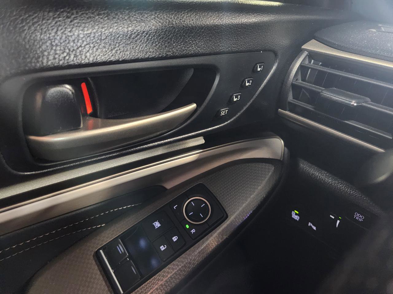 Used 2017 Lexus RC 350 F Sport image 35