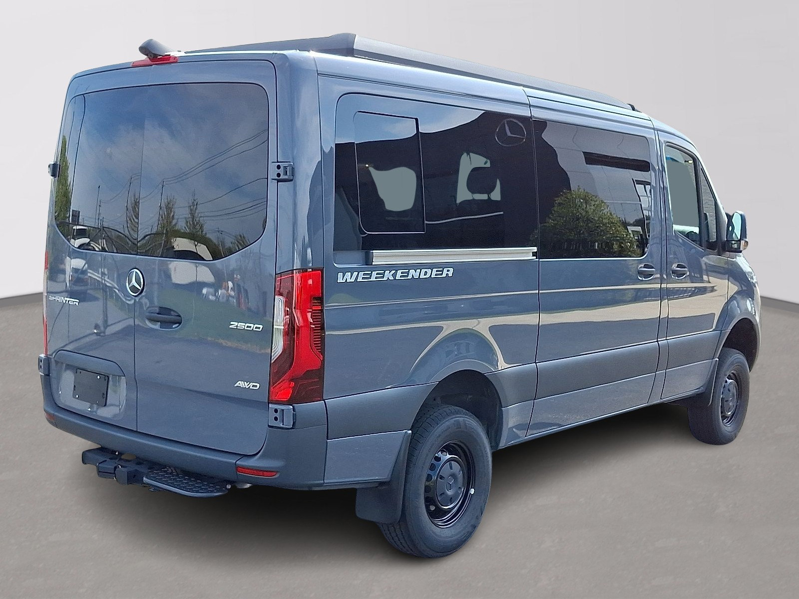 Used 2024 Mercedes-Benz Sprinter 2500 image 4