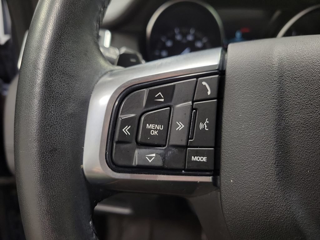 Used 2019 Land Rover Discovery Sport SE AWD/4WD image 25