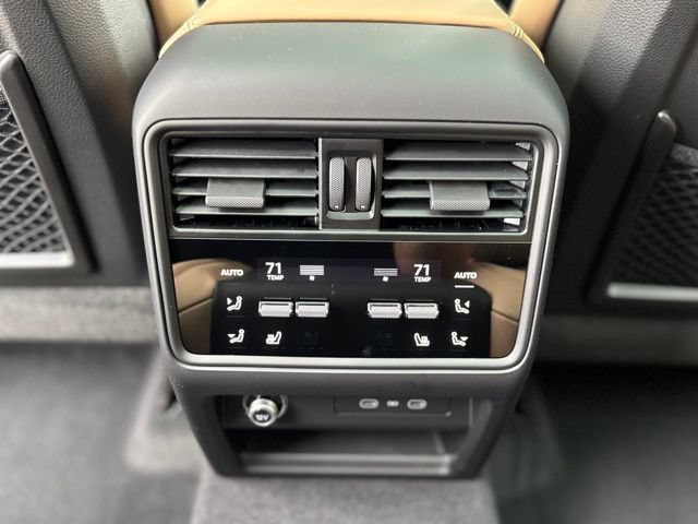 New 2026 Porsche Cayenne AWD/4WD image 35