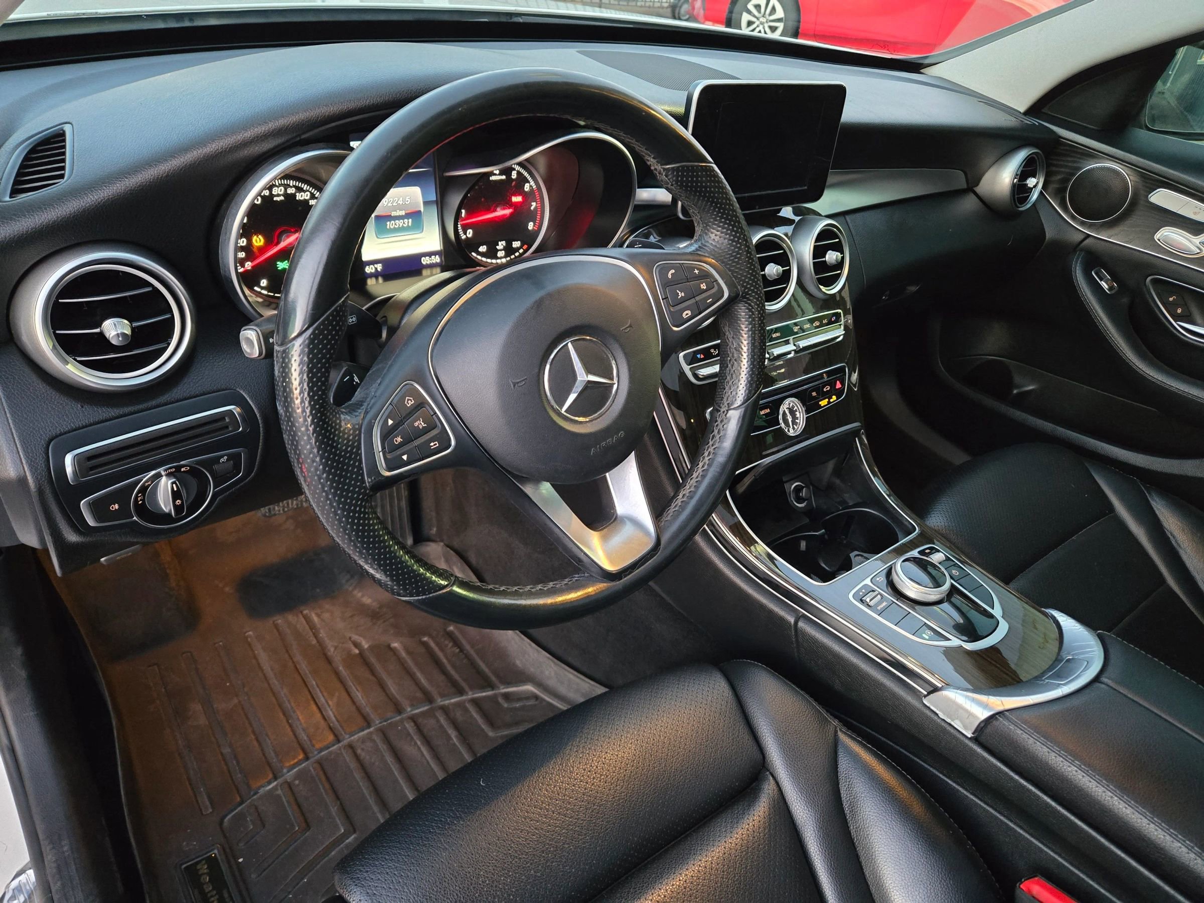 Used 2017 Mercedes-Benz C 300 4MATIC Sedan image 30