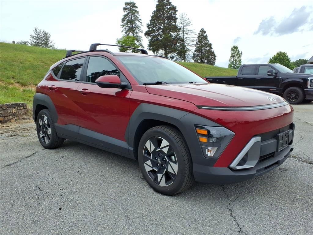 Used 2024 Hyundai Kona SEL FWD image 1