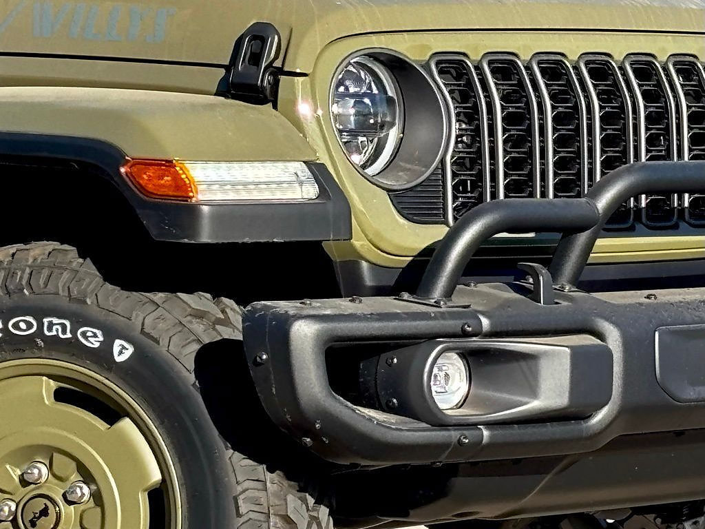 New 2026 Jeep Gladiator Willys AWD/4WD image 10