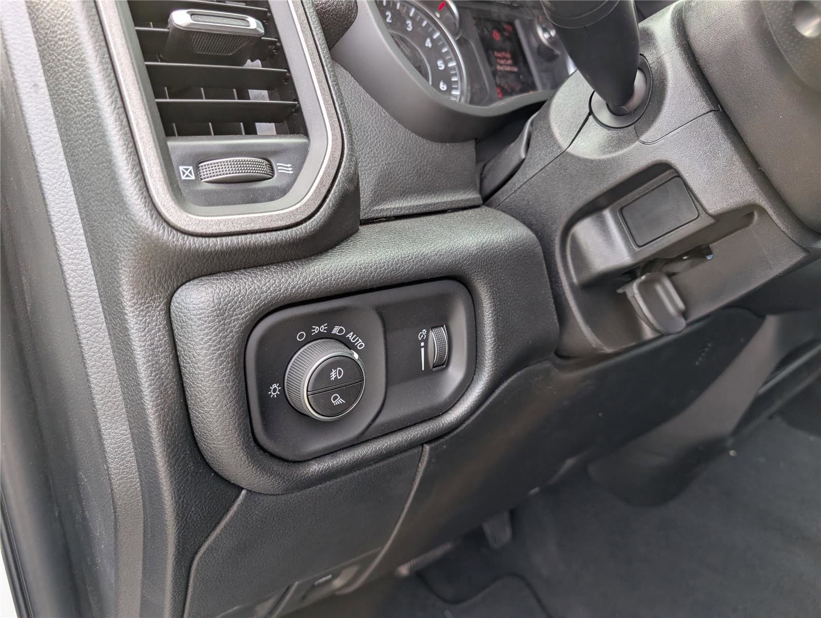New 2026 RAM 2500 Tradesman AWD/4WD image 16