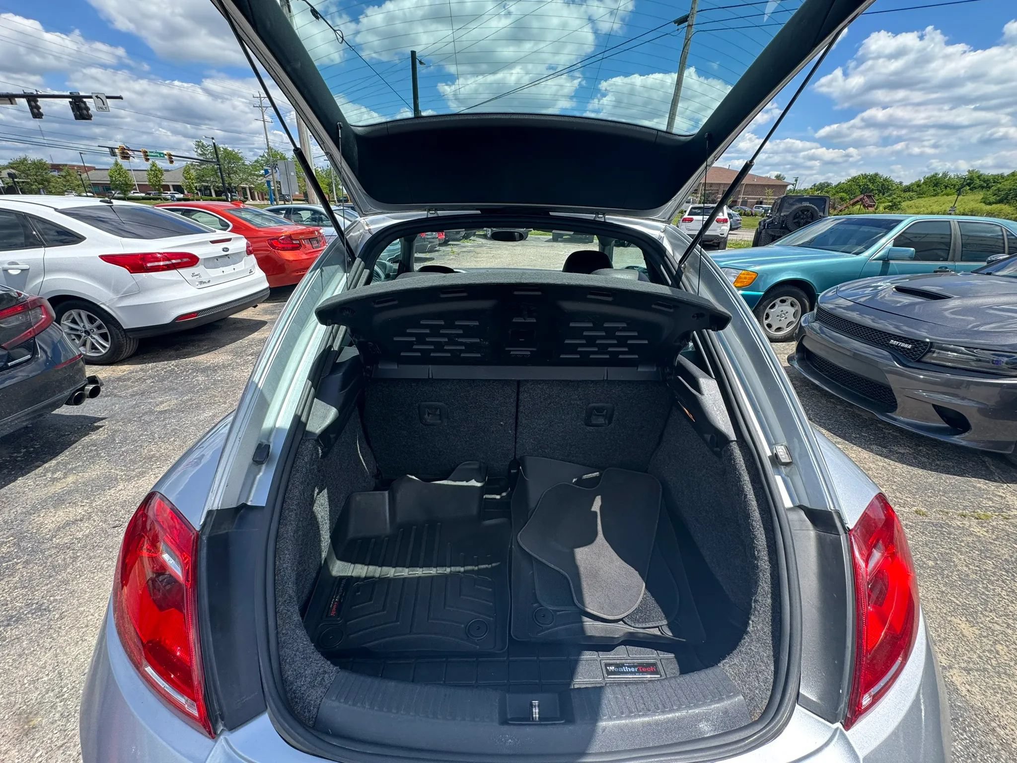 Used 2012 Volkswagen Beetle 2.5 FWD image 32