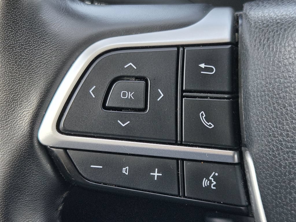 Used 2025 Toyota Grand Highlander FWD image 24