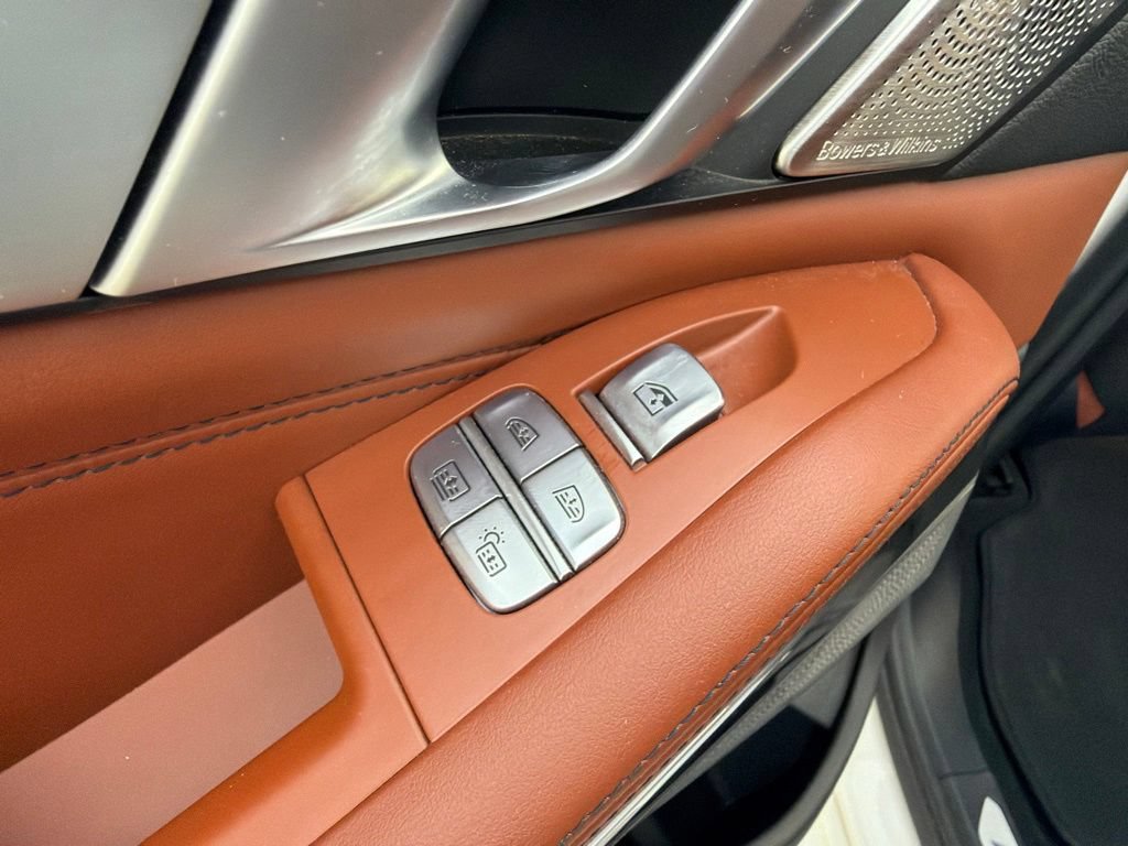Used 2022 BMW X7 M50i AWD/4WD image 24