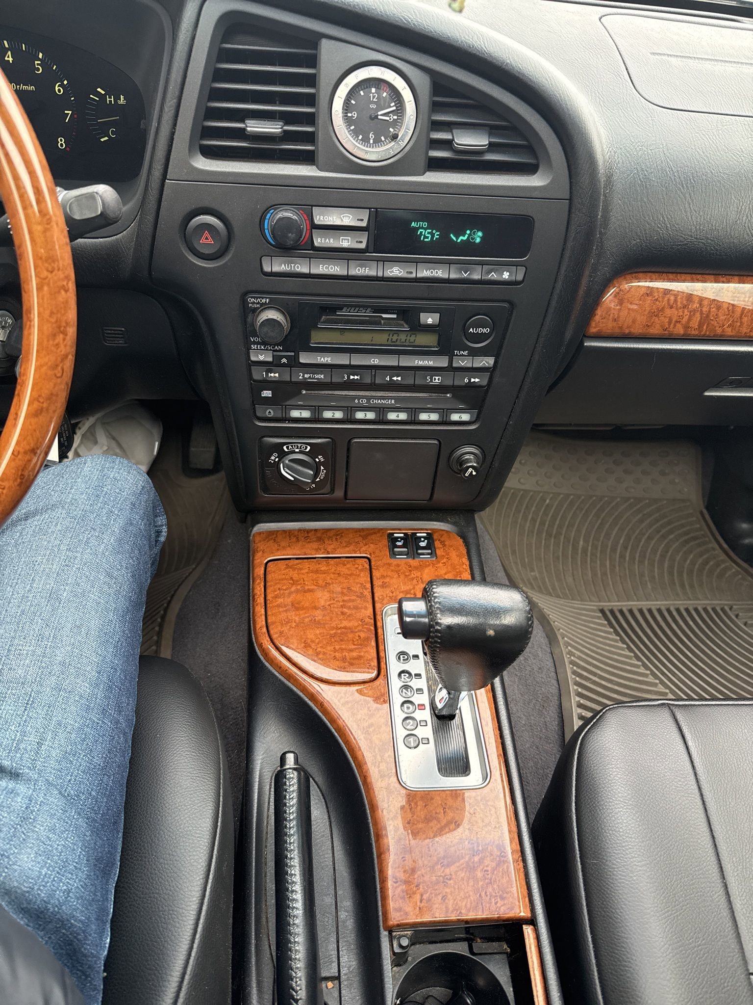 Used 2001 INFINITI QX4 4WD w/ (S02) Sport Pkg image 26