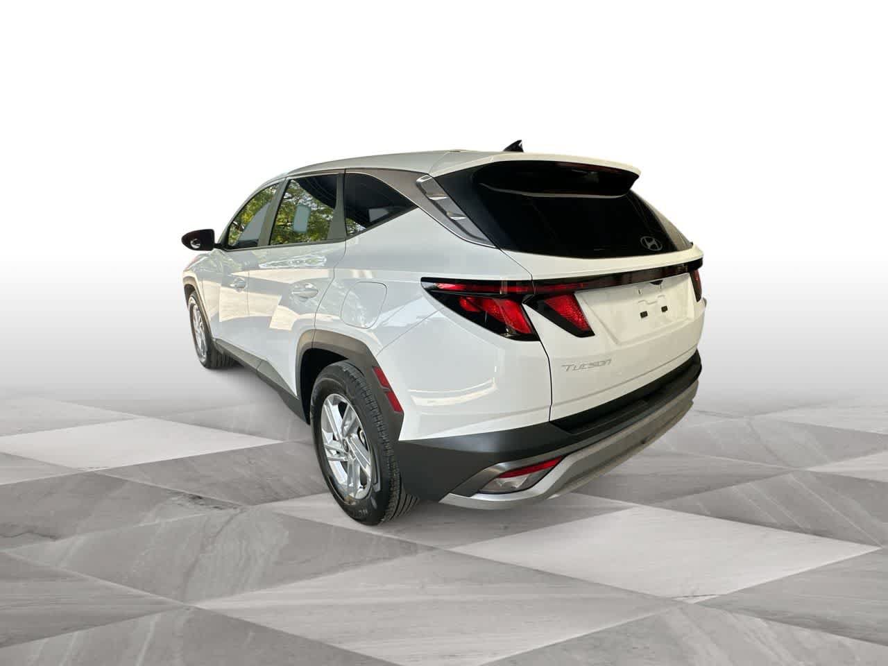 Used 2025 Hyundai Tucson SE FWD image 6