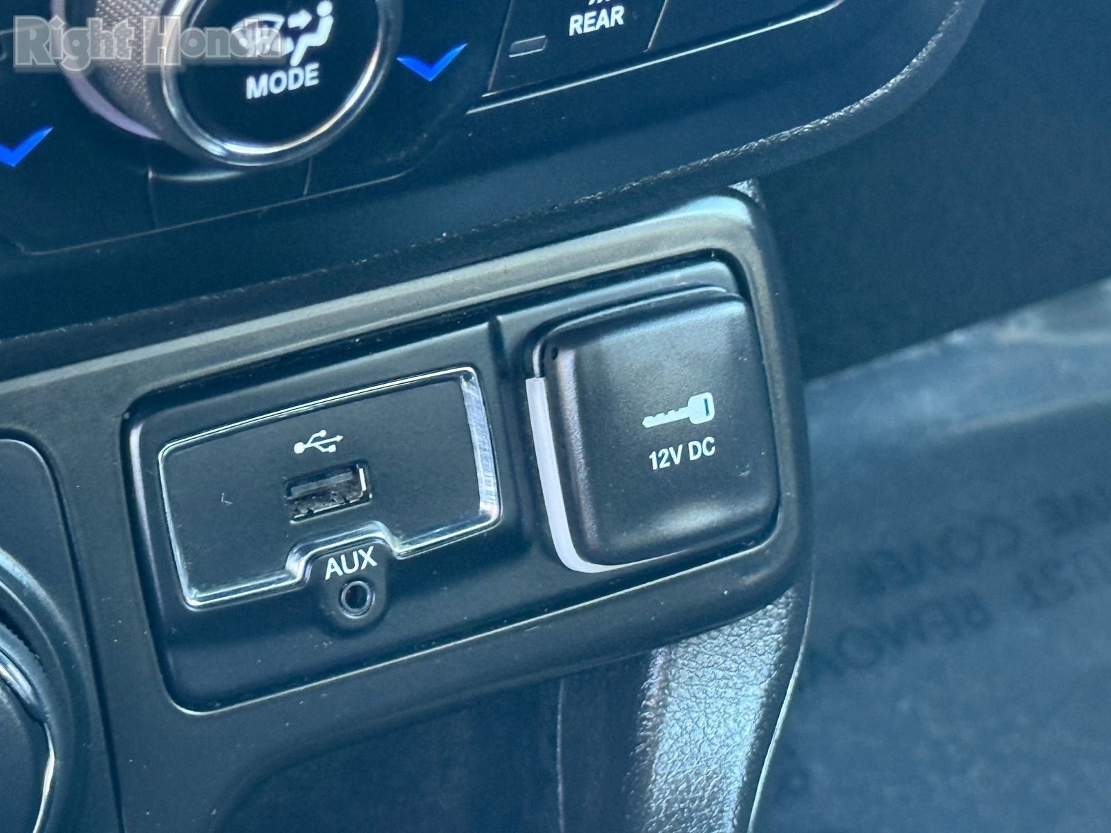 Used 2023 Jeep Renegade Latitude image 24