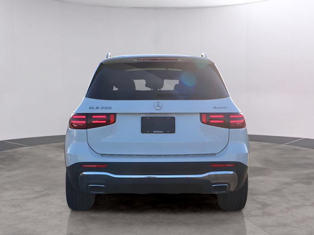 New 2026 Mercedes-Benz GLB 250 4MATIC image 6