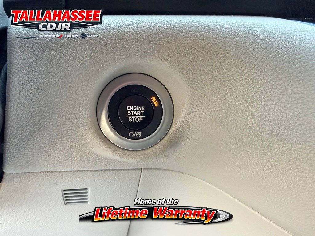 Used 2023 Chrysler Voyager LX FWD image 29