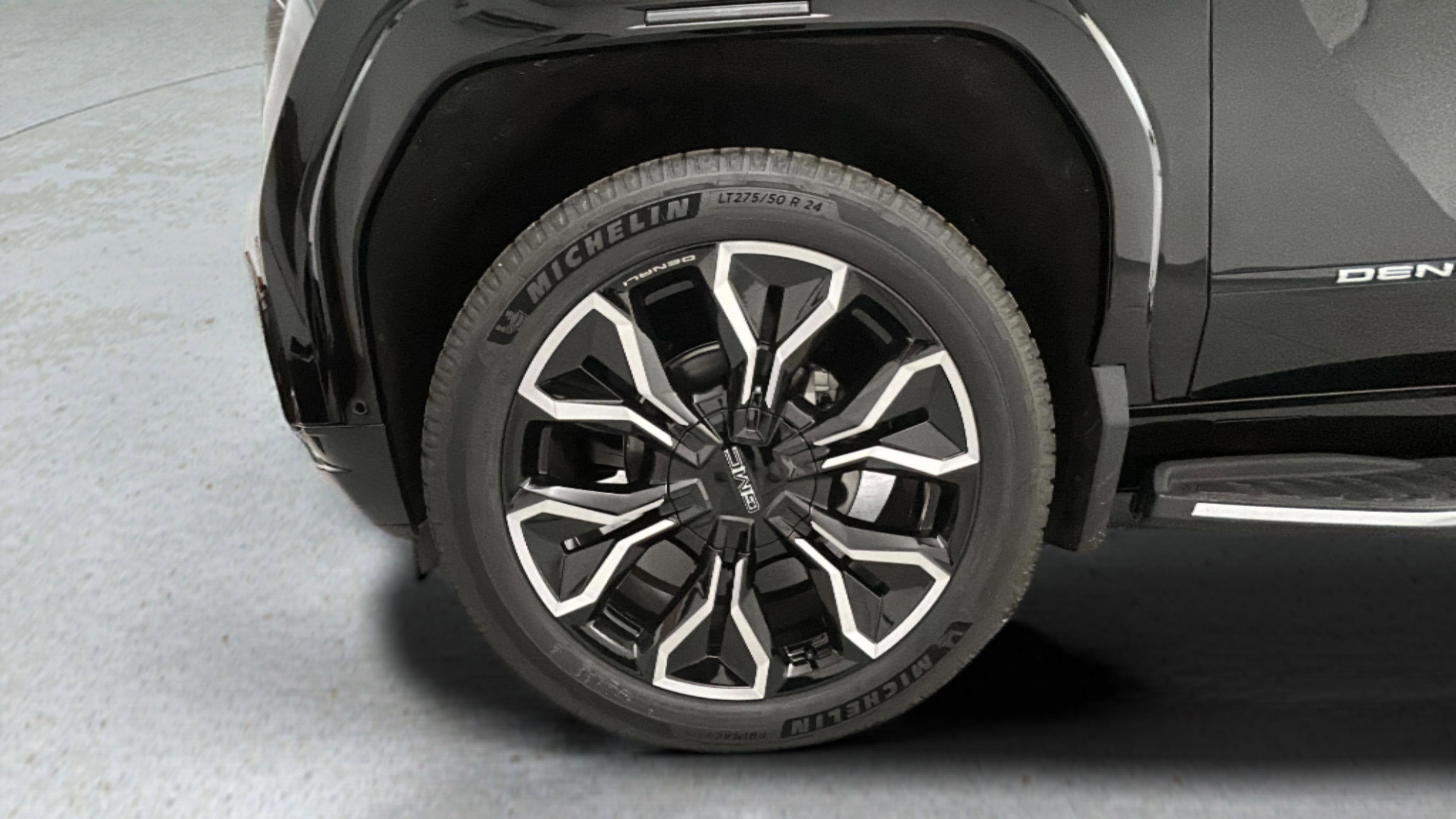 New 2025 GMC Sierra EV Denali image 10