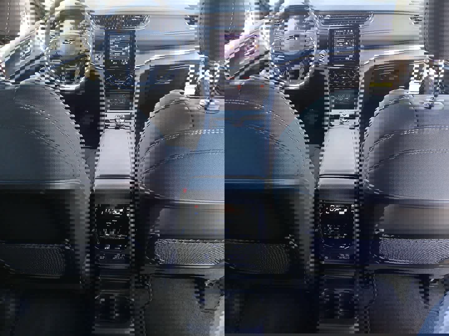 New 2025 Jeep Grand Cherokee L Laredo w/ Luxury Tech Group I image 62