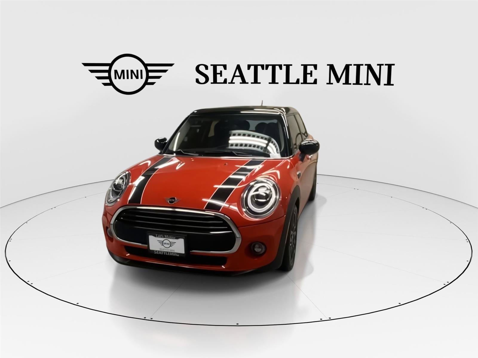 Used 2020 MINI Cooper 4-Door Hardtop FWD image 4