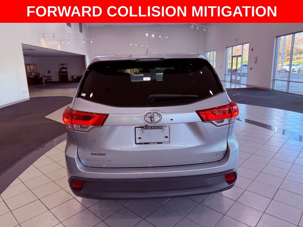 Used 2018 Toyota Highlander Plus FWD image 7